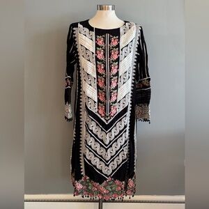 Elegant Pakistani-style kurta